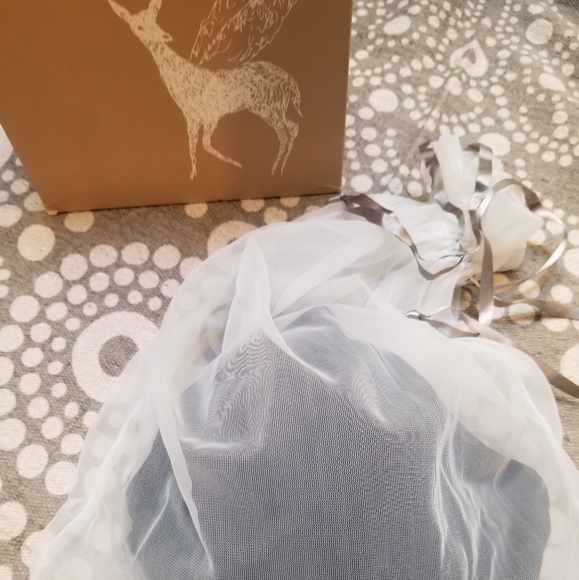 Naja strappy bra 36DD - Picture 2 of 4